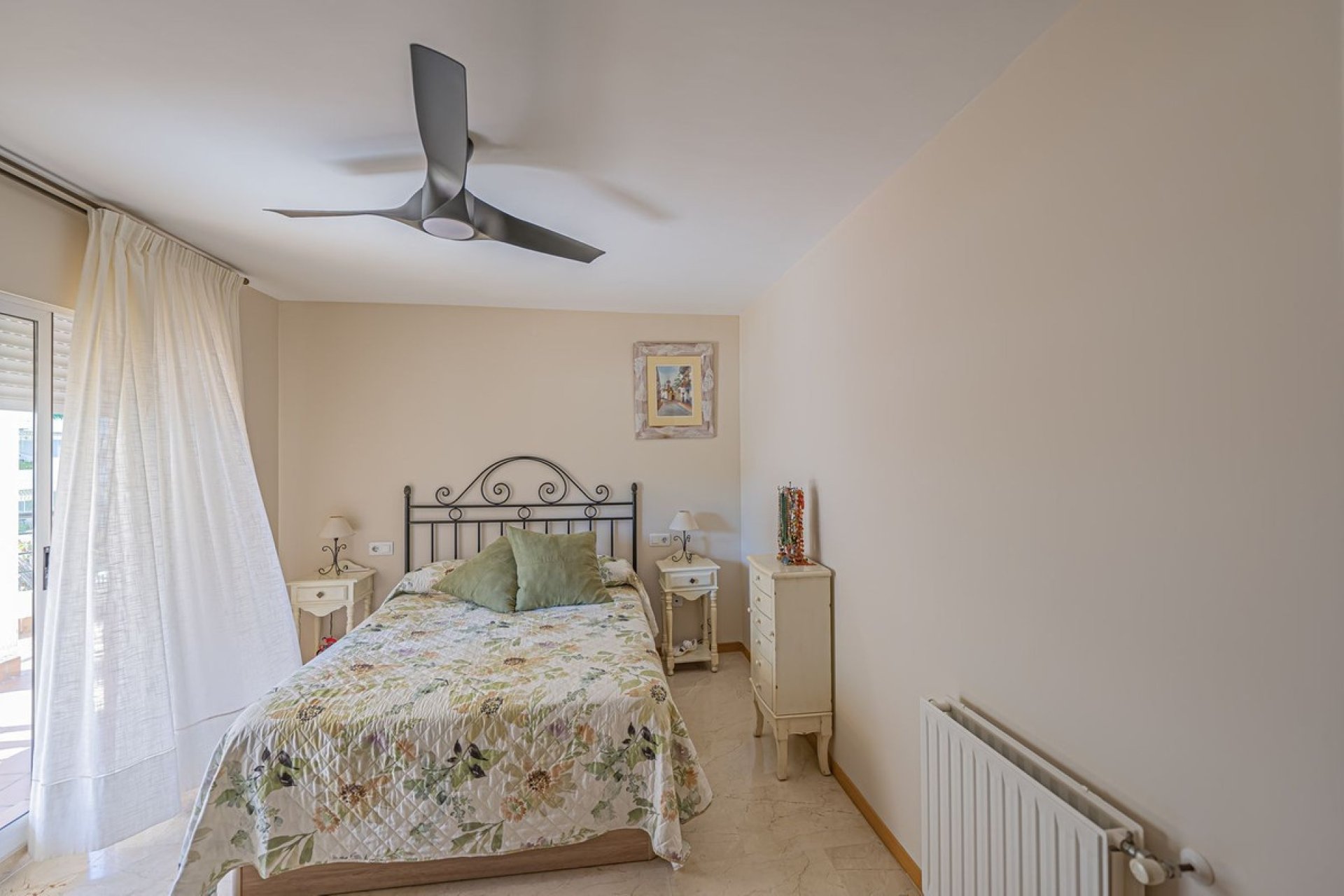 Resale - apartment - Marbella - Guadalmina Alta