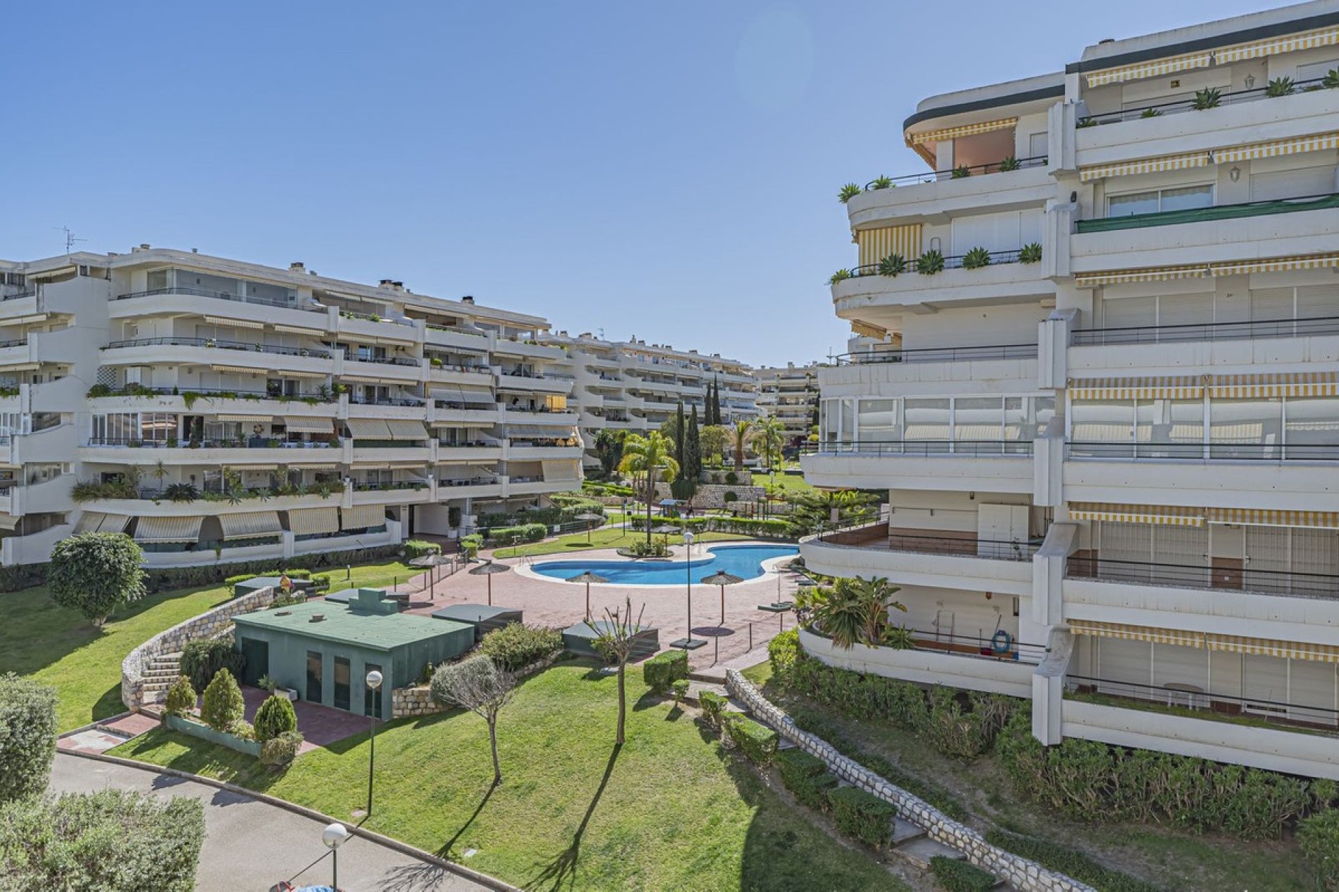Resale - apartment - Marbella - Guadalmina Alta