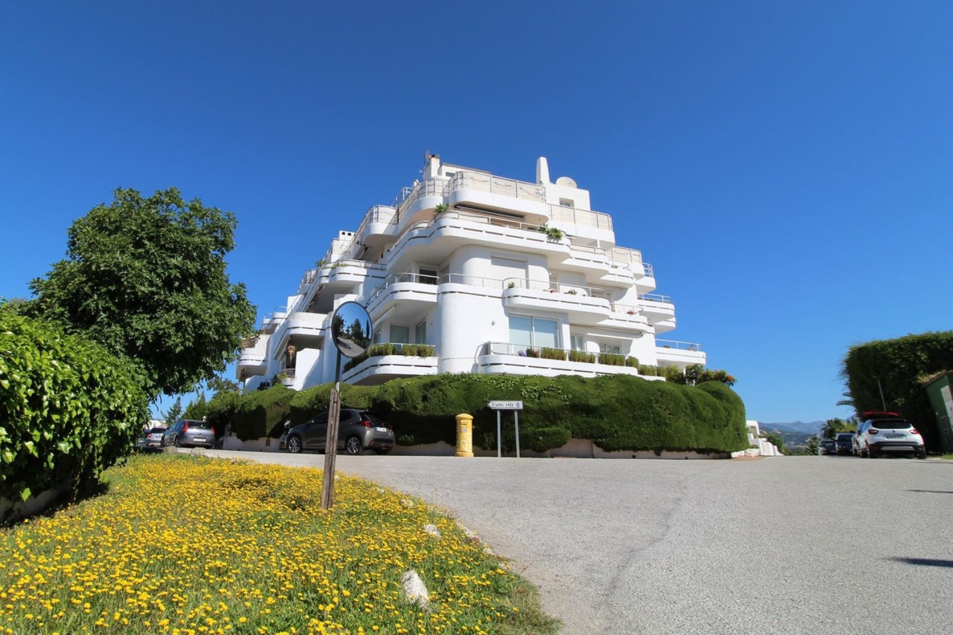 Resale - apartment - Marbella - Guadalmina Alta