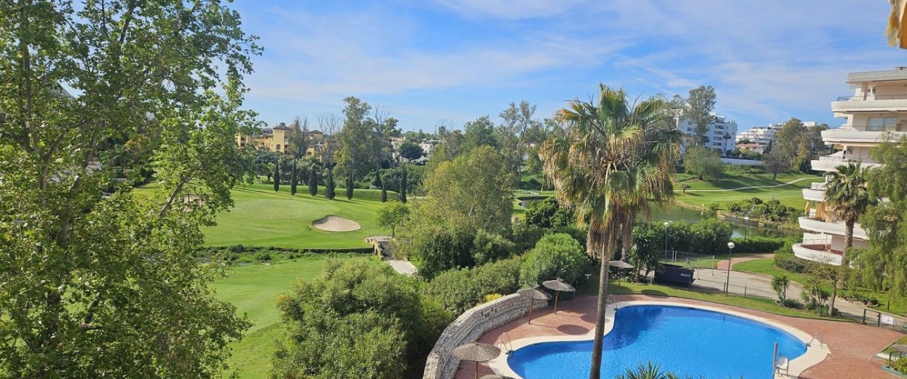 Resale - apartment - Marbella - Guadalmina Alta