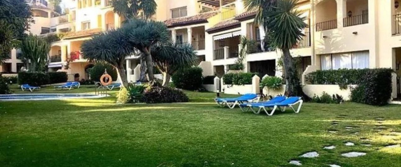 Resale - apartment - Marbella - Guadalmina Alta