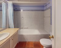 Resale - apartment - Marbella - Guadalmina Alta