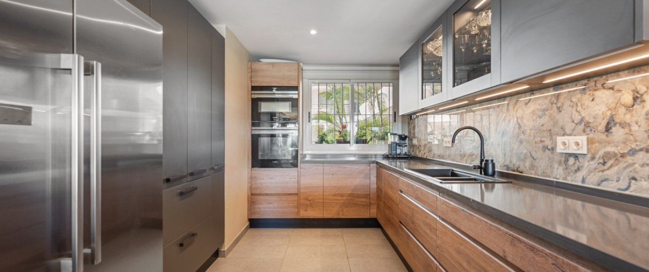 Resale - apartment - Marbella - Guadalmina Alta