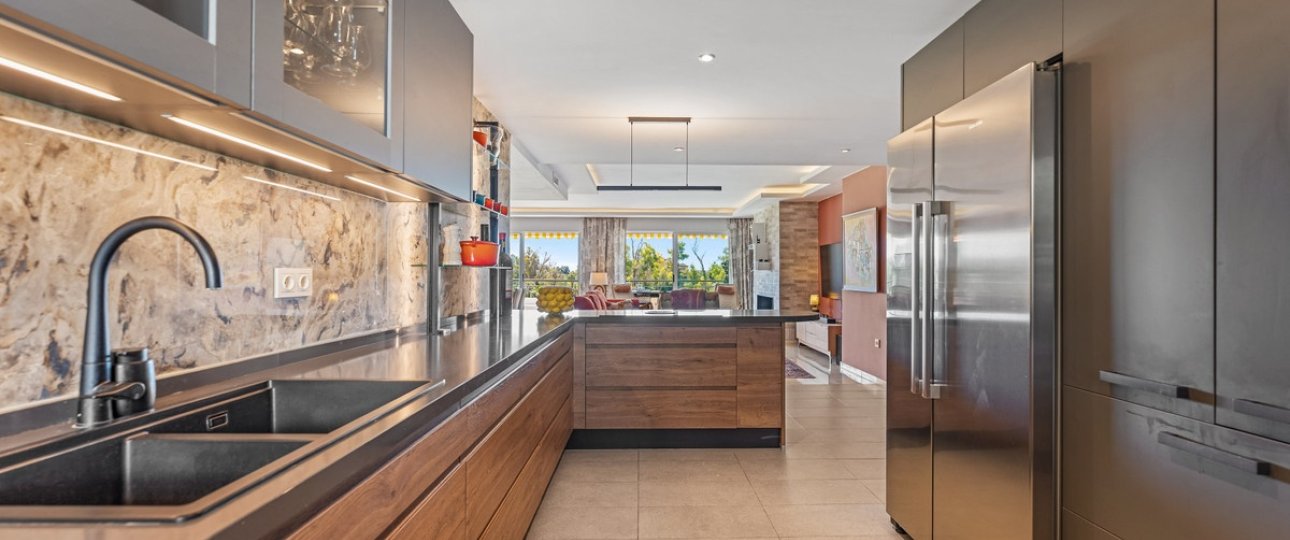 Resale - apartment - Marbella - Guadalmina Alta