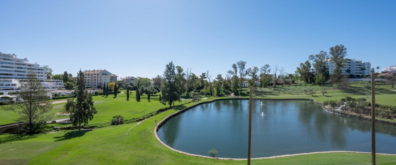 Resale - apartment - Marbella - Guadalmina Alta