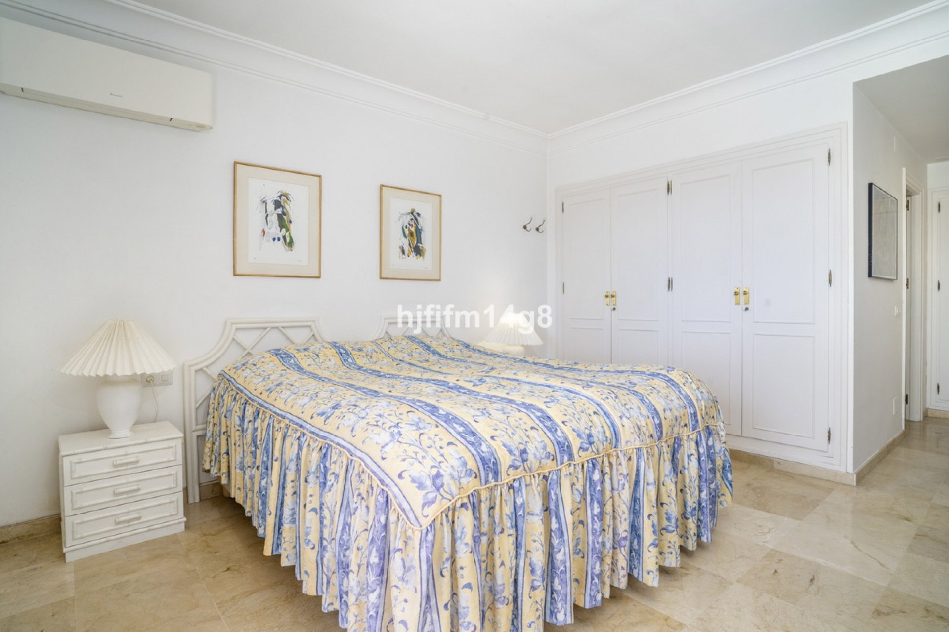 Resale - apartment - Marbella - Guadalmina Alta