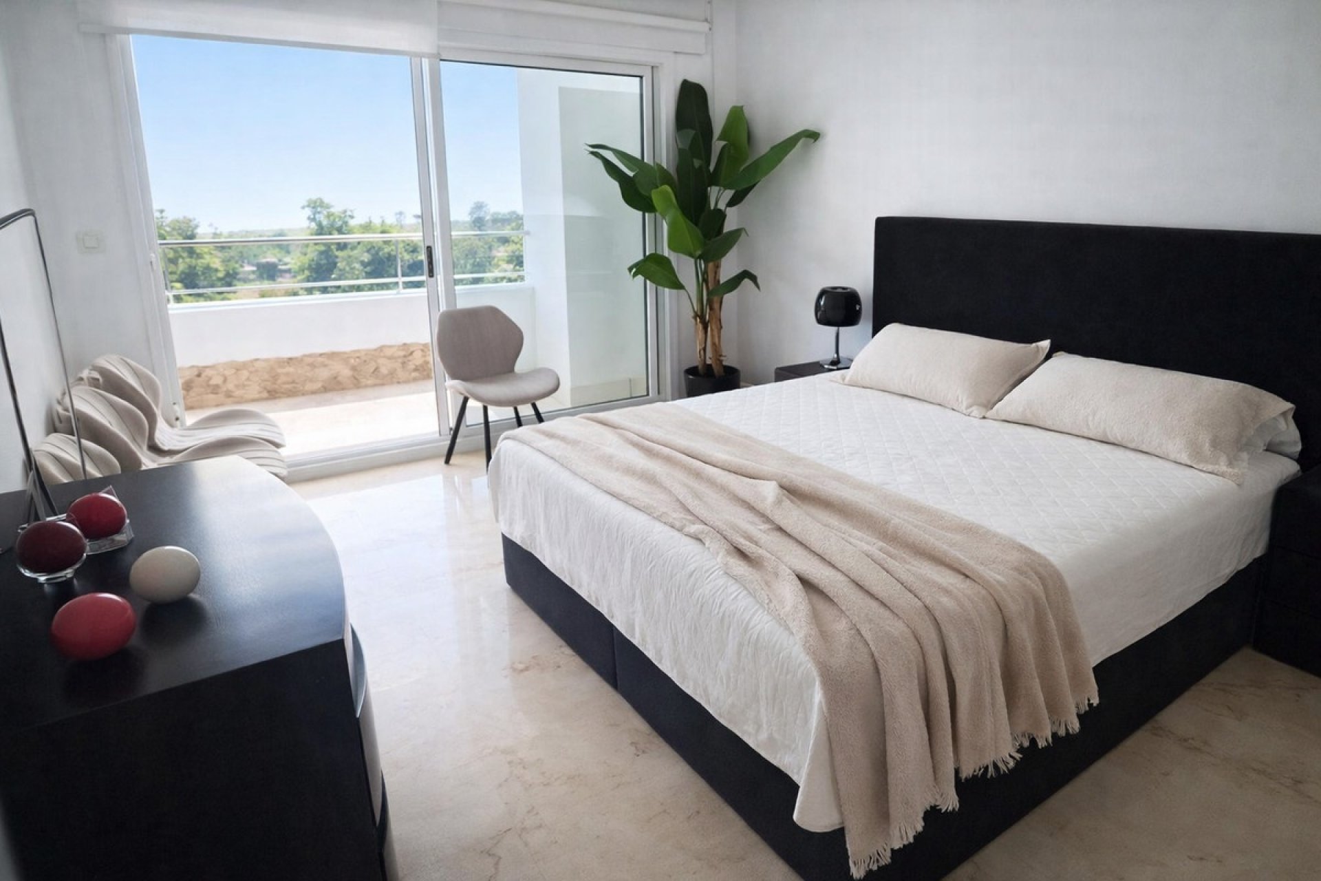 Resale - apartment - Marbella - Guadalmina Alta
