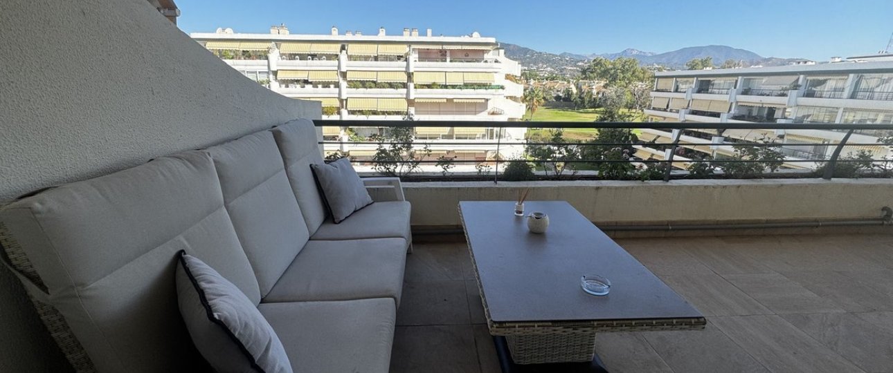 Resale - apartment - Marbella - Guadalmina Alta