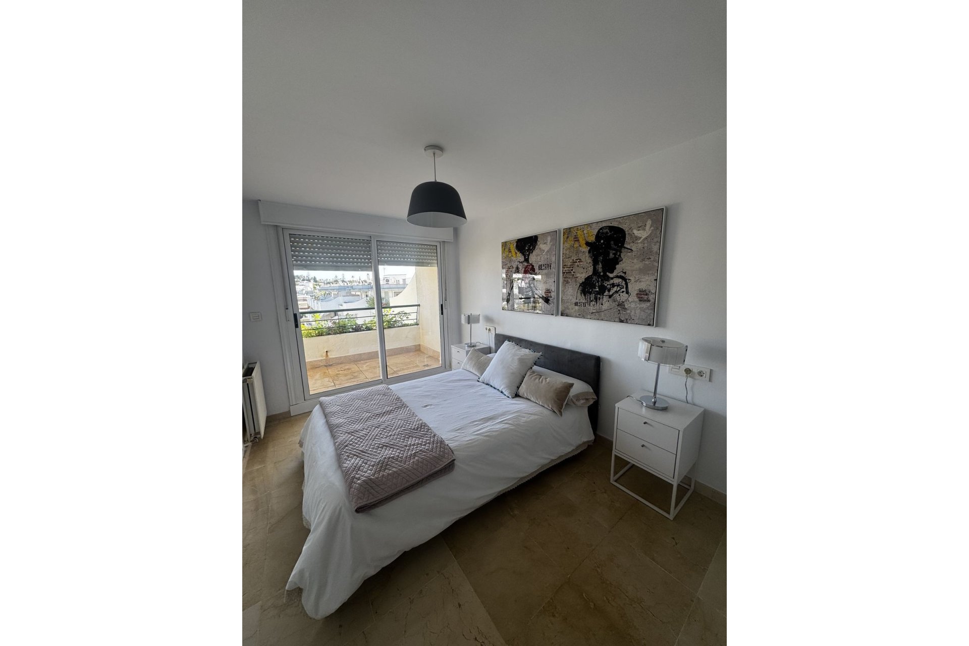 Resale - apartment - Marbella - Guadalmina Alta