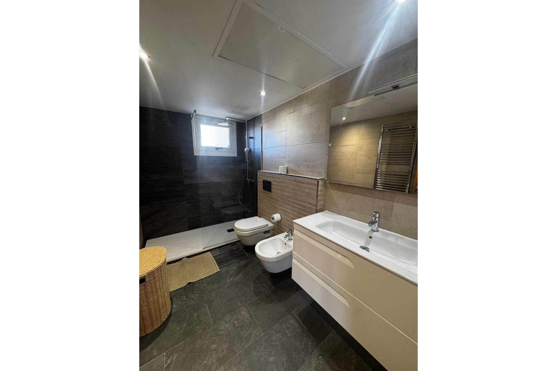 Resale - apartment - Marbella - Guadalmina Alta