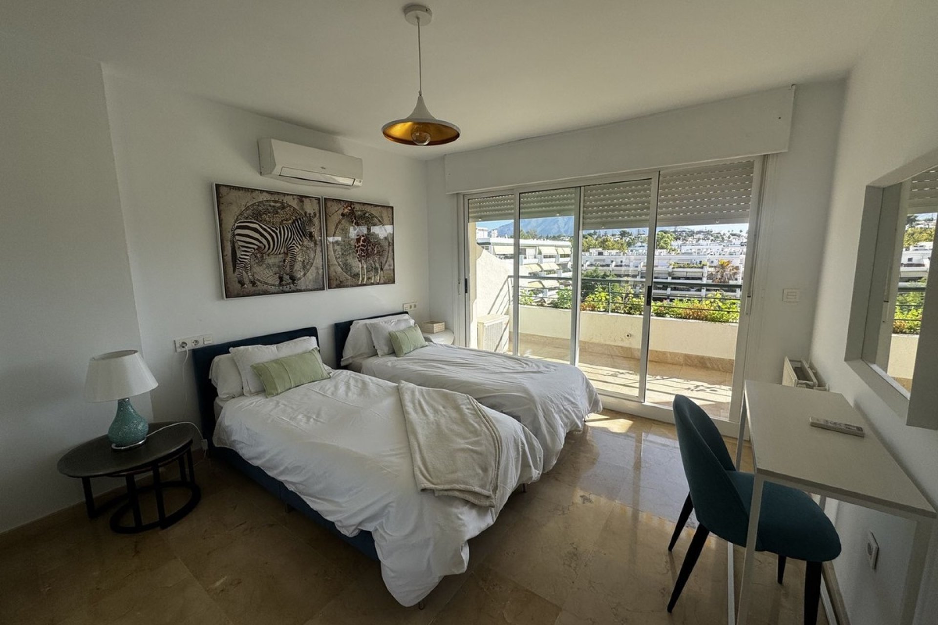 Resale - apartment - Marbella - Guadalmina Alta