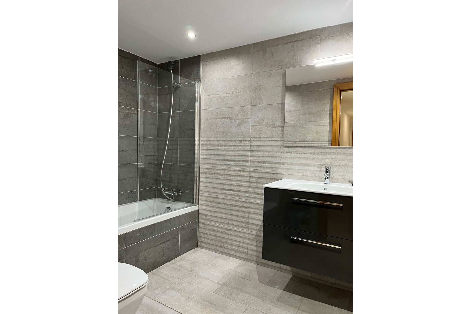 Resale - apartment - Marbella - Guadalmina Alta