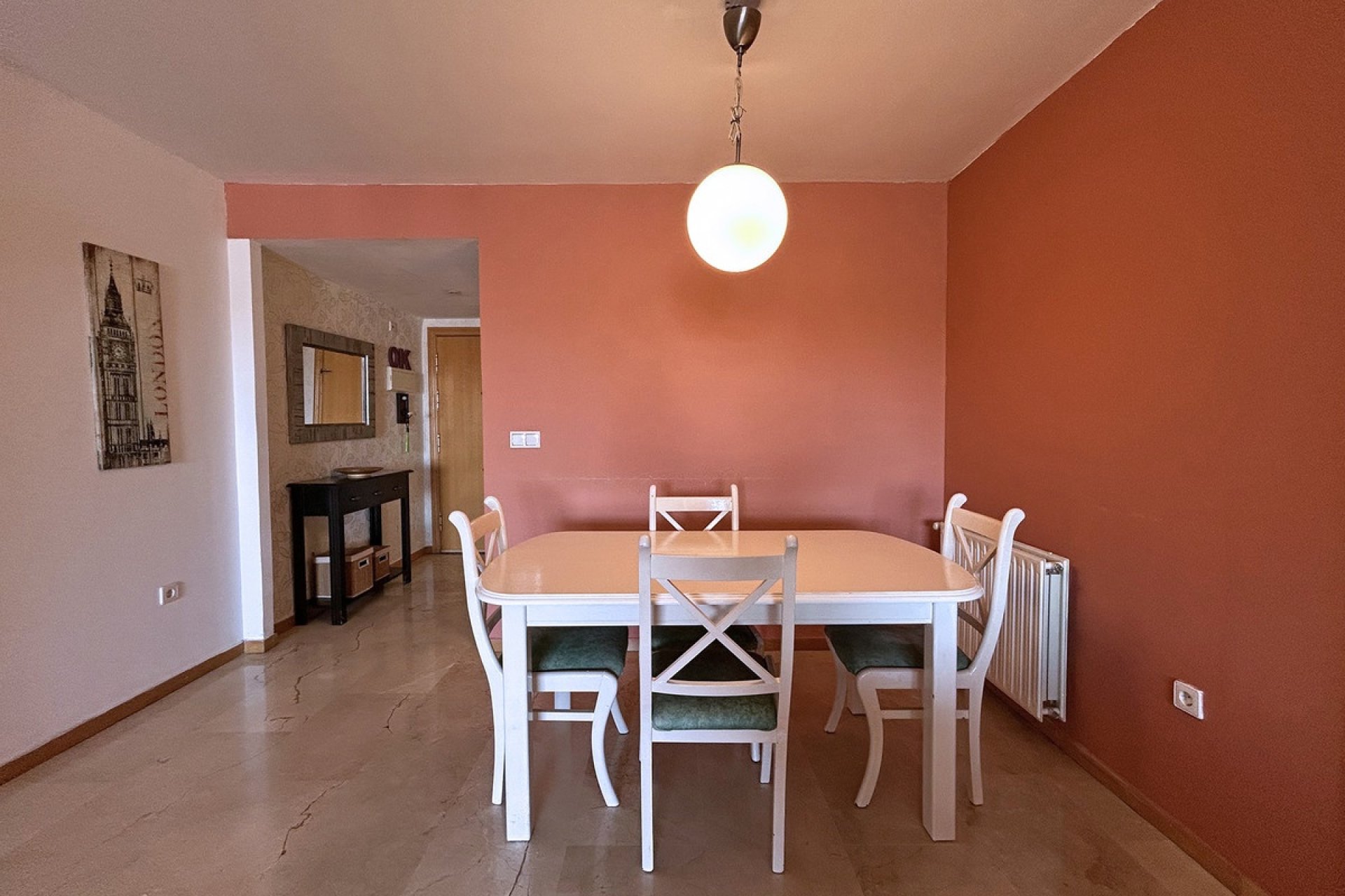 Resale - apartment - Marbella - Guadalmina Alta