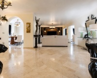 Resale - apartment - Marbella - Guadalmina Alta