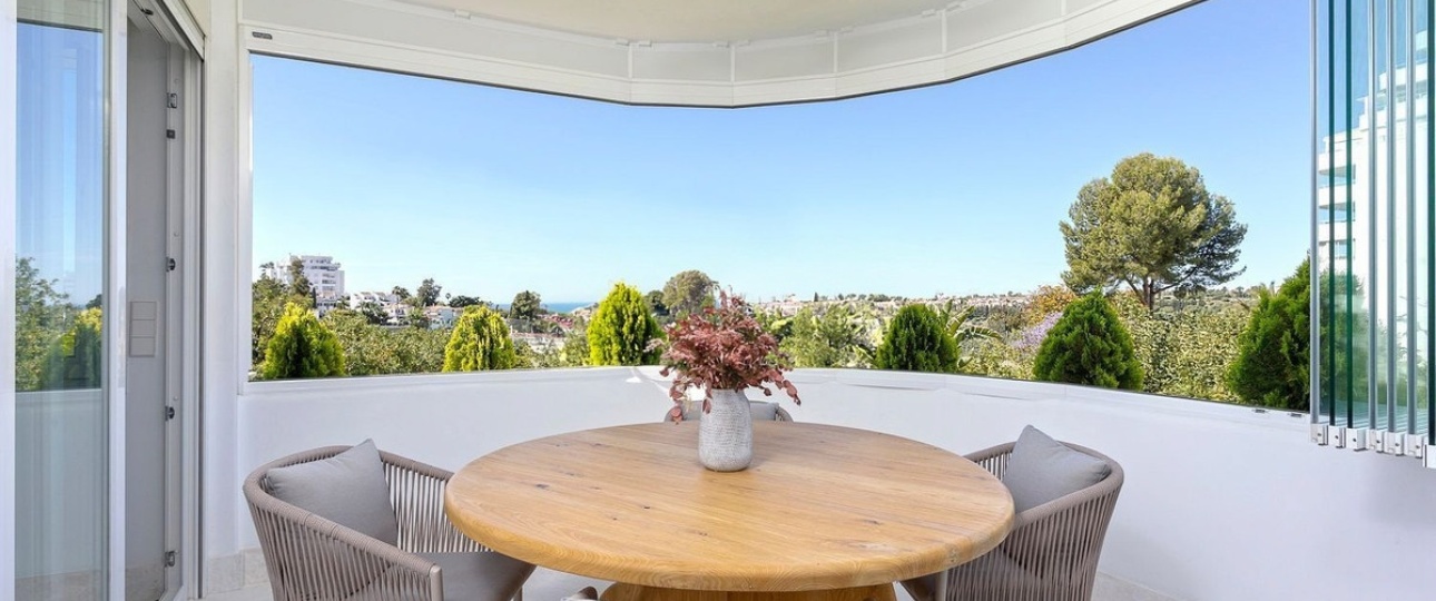 Resale - apartment - Marbella - Guadalmina Alta