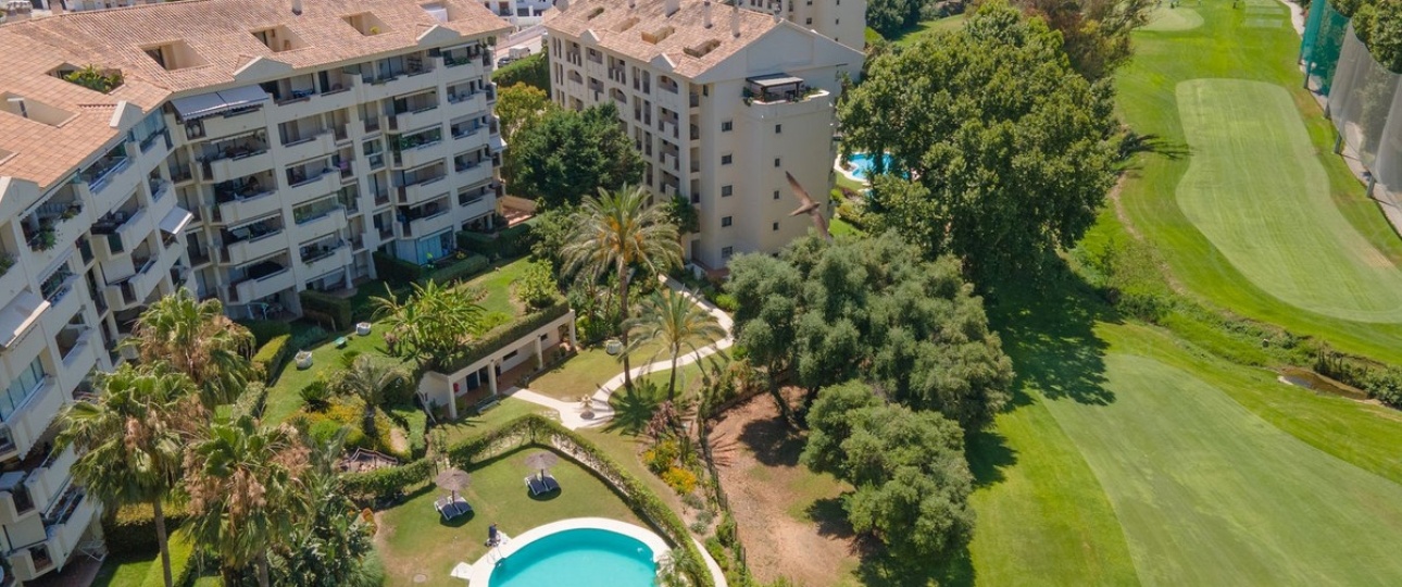 Resale - apartment - Marbella - Guadalmina Alta