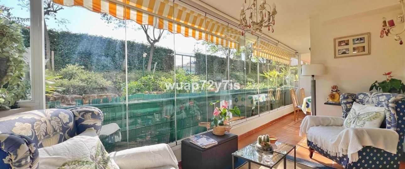Resale - apartment - Marbella - Guadalmina Alta
