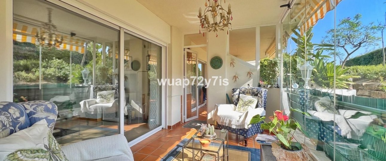 Resale - apartment - Marbella - Guadalmina Alta