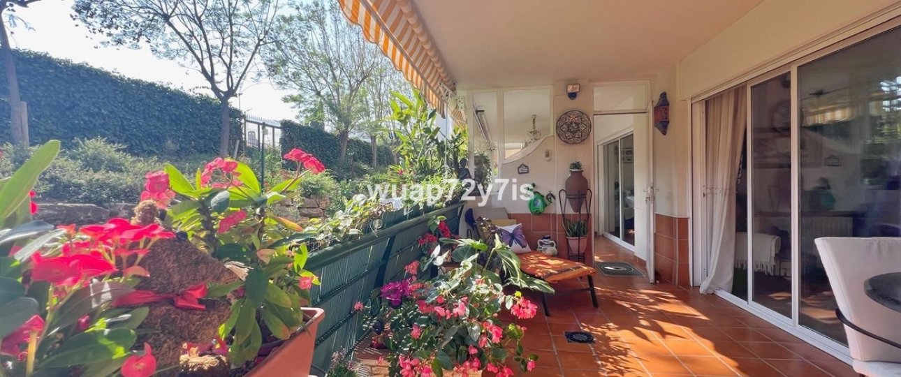 Resale - apartment - Marbella - Guadalmina Alta