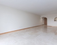 Resale - apartment - Marbella - Guadalmina Alta