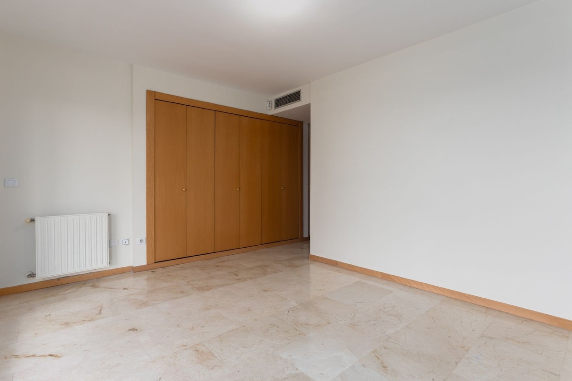 Resale - apartment - Marbella - Guadalmina Alta