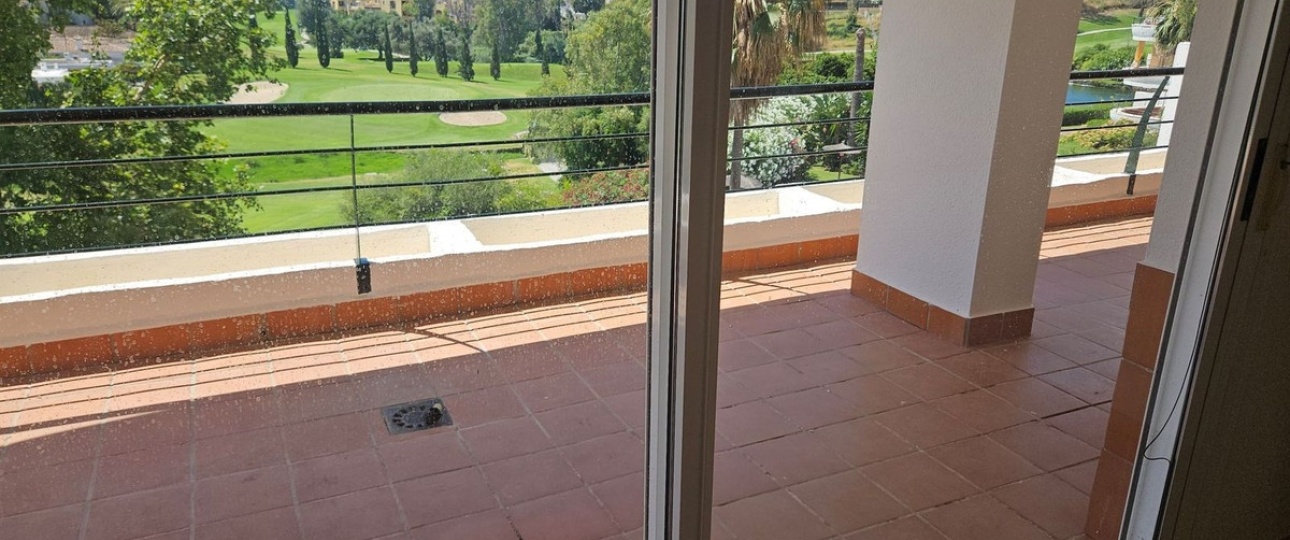Resale - apartment - Marbella - Guadalmina Alta