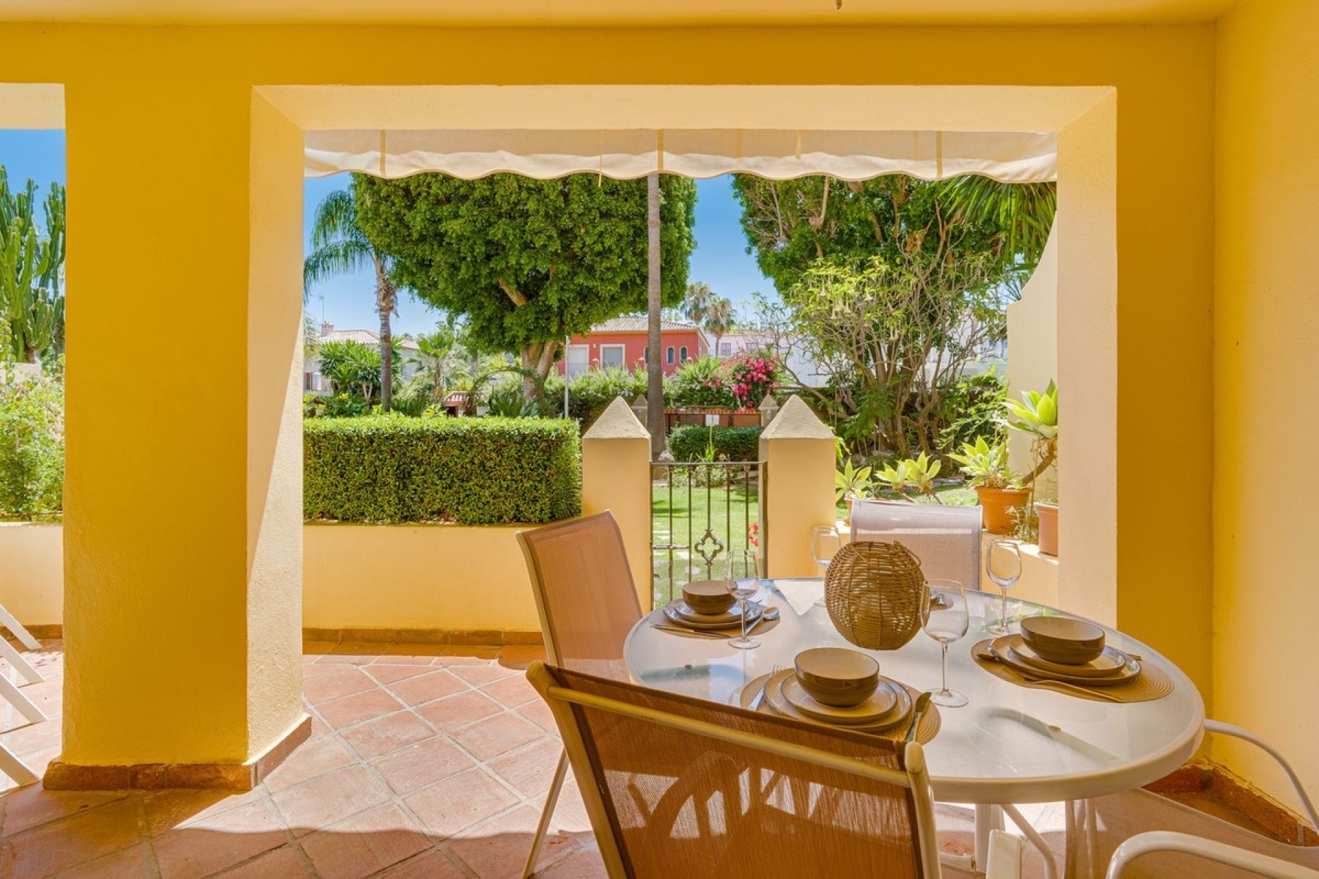 Resale - apartment - Marbella - Guadalmina Alta