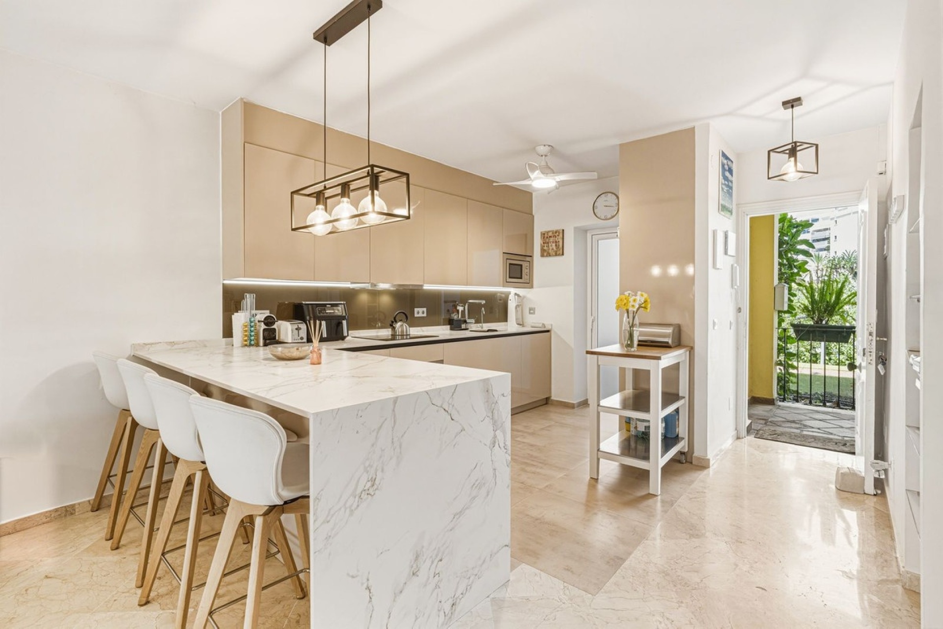 Resale - apartment - Marbella - Guadalmina Alta