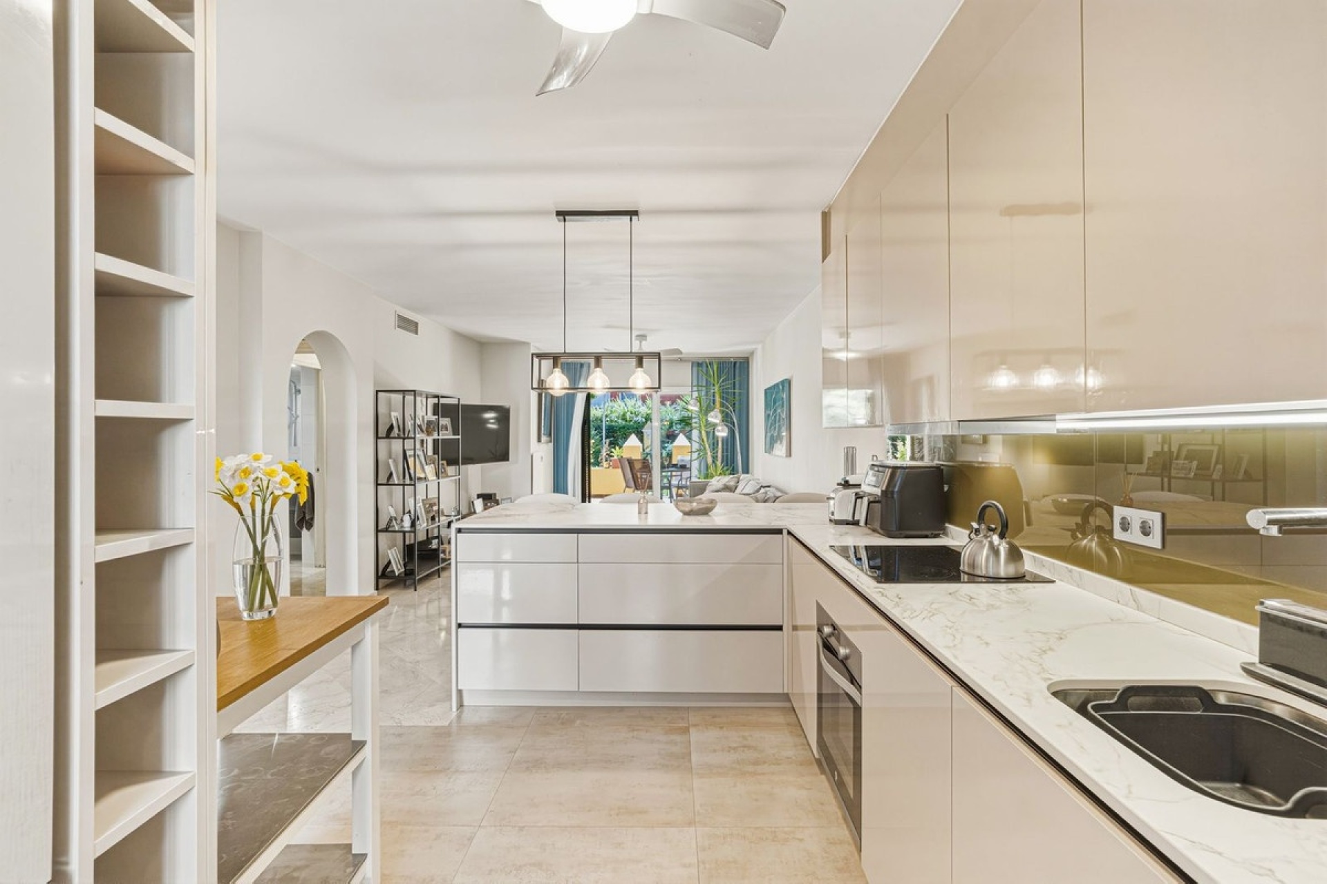 Resale - apartment - Marbella - Guadalmina Alta