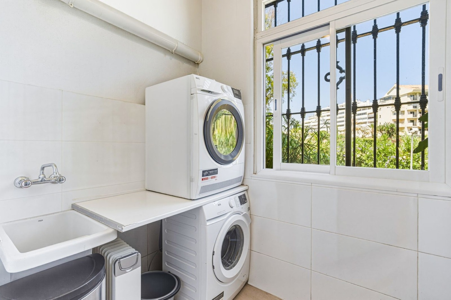 Resale - apartment - Marbella - Guadalmina Alta