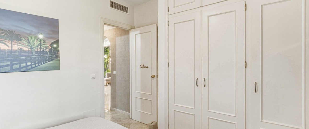 Resale - apartment - Marbella - Guadalmina Alta