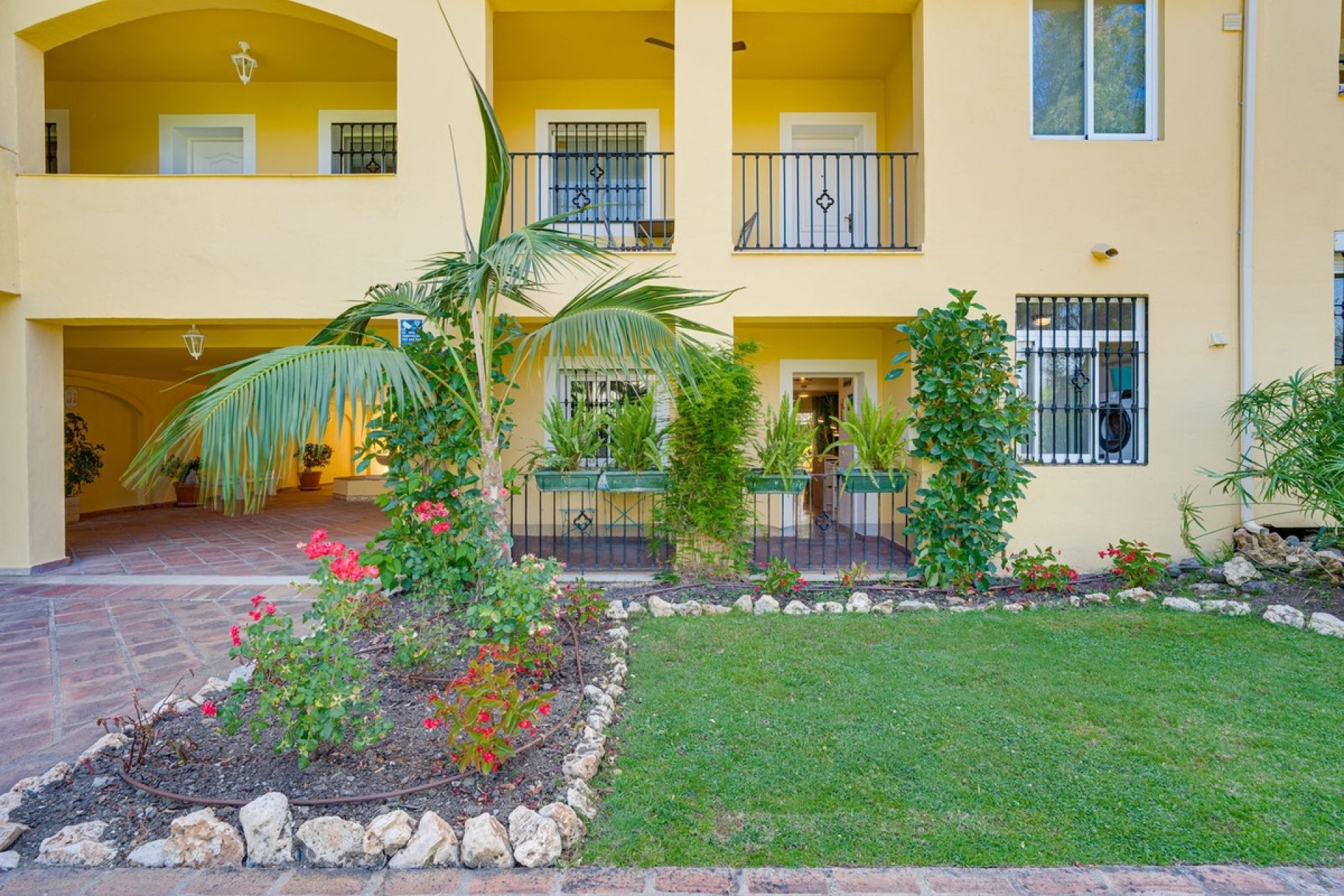 Resale - apartment - Marbella - Guadalmina Alta