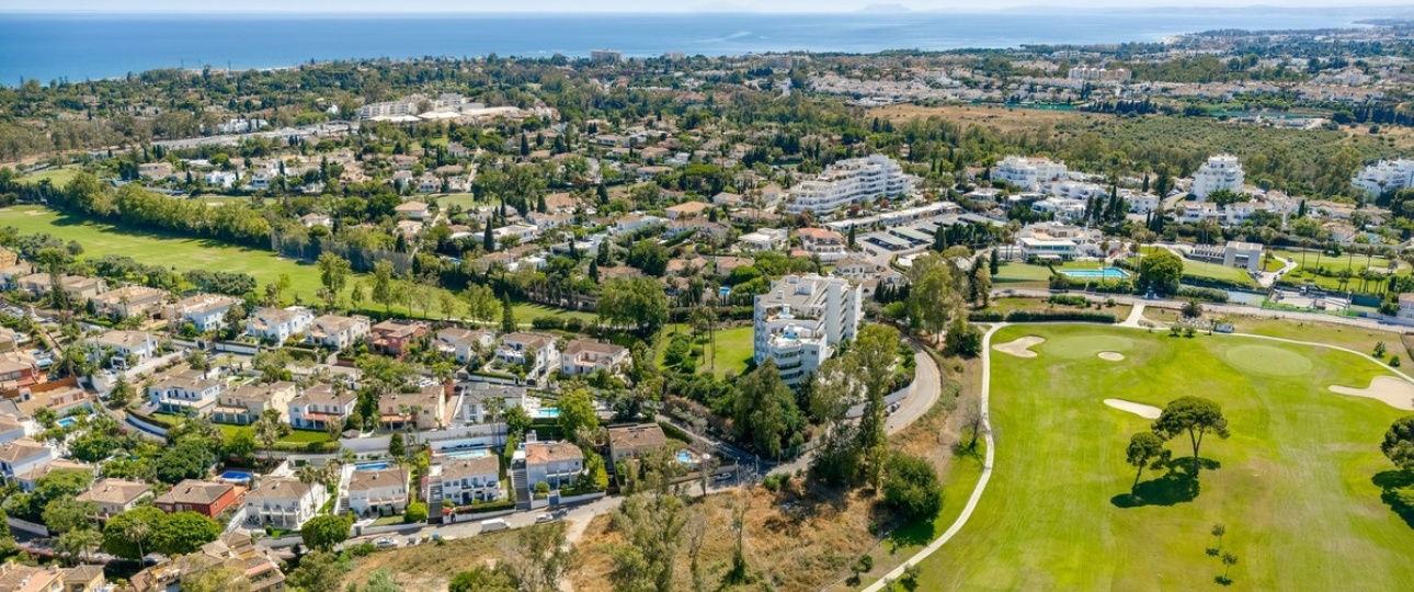 Resale - apartment - Marbella - Guadalmina Alta