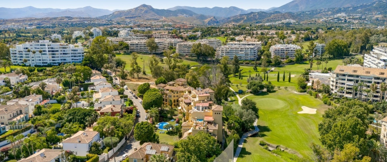 Resale - apartment - Marbella - Guadalmina Alta