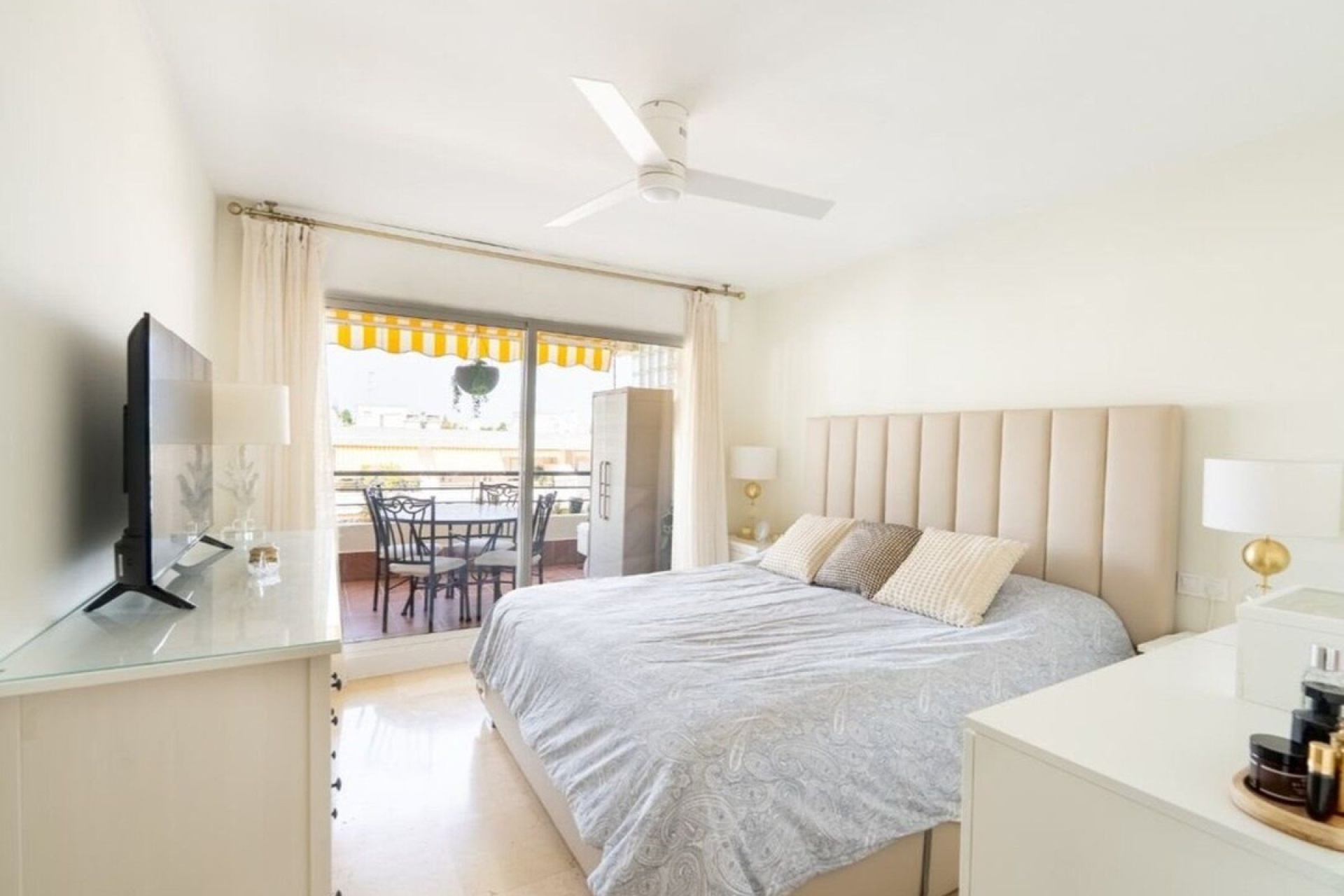 Resale - apartment - Marbella - Guadalmina Alta