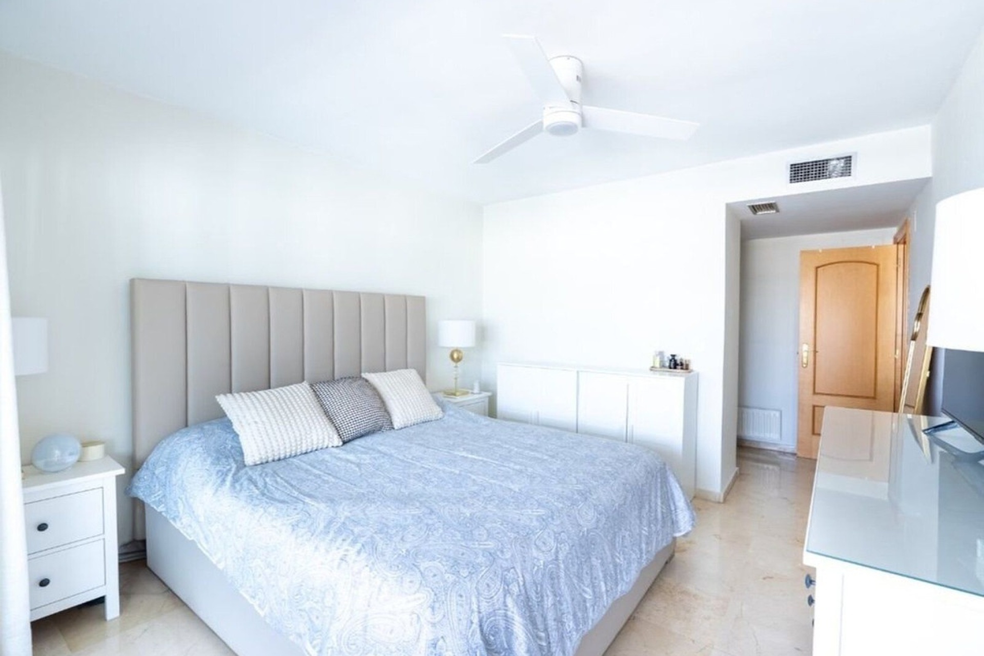 Resale - apartment - Marbella - Guadalmina Alta
