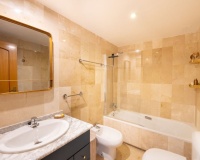 Resale - apartment - Marbella - Guadalmina Alta