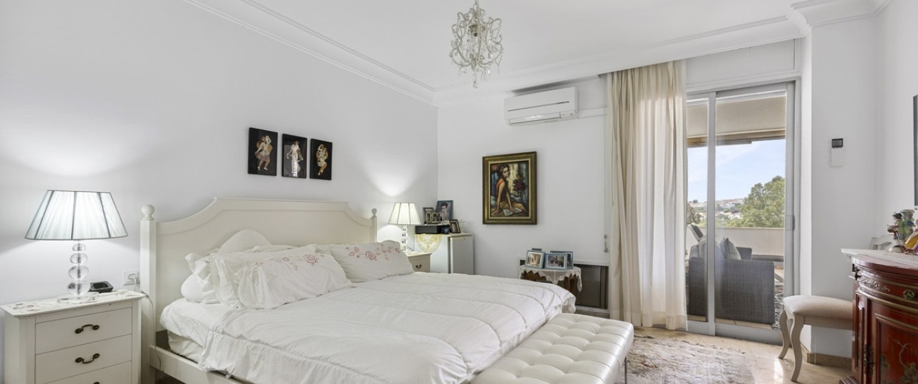 Resale - apartment - Marbella - Guadalmina Alta