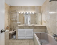 Resale - apartment - Marbella - Guadalmina Alta