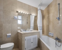 Resale - apartment - Marbella - Guadalmina Alta