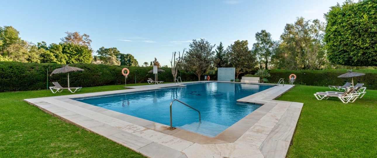 Resale - apartment - Marbella - Guadalmina Alta