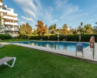 Resale - apartment - Marbella - Guadalmina Alta