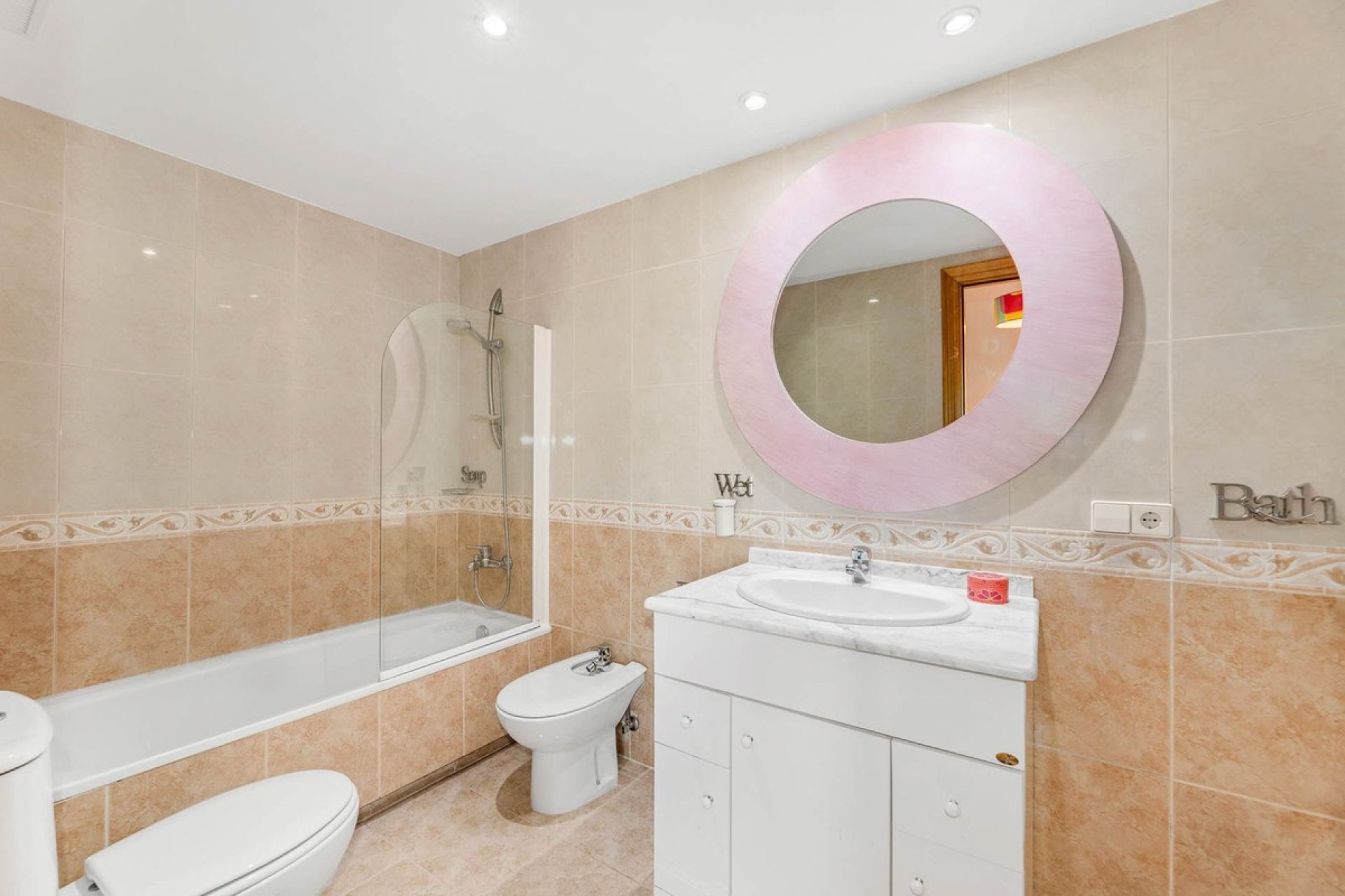 Resale - apartment - Marbella - Guadalmina Alta