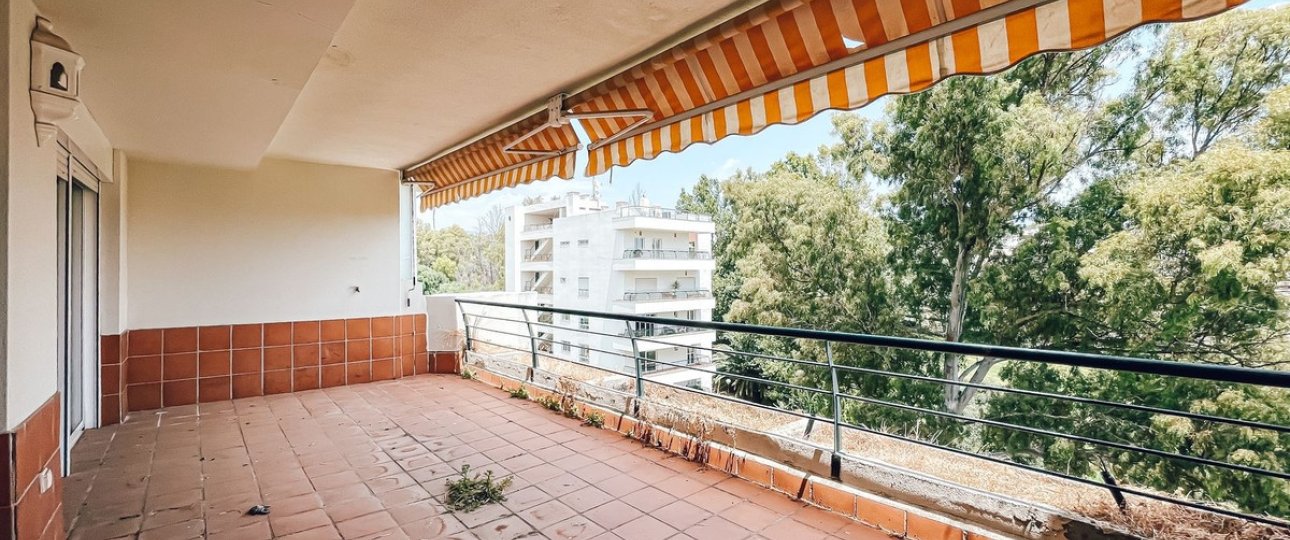 Resale - apartment - Marbella - Guadalmina Alta