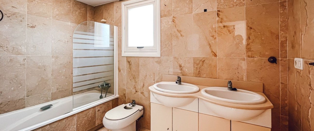 Resale - apartment - Marbella - Guadalmina Alta