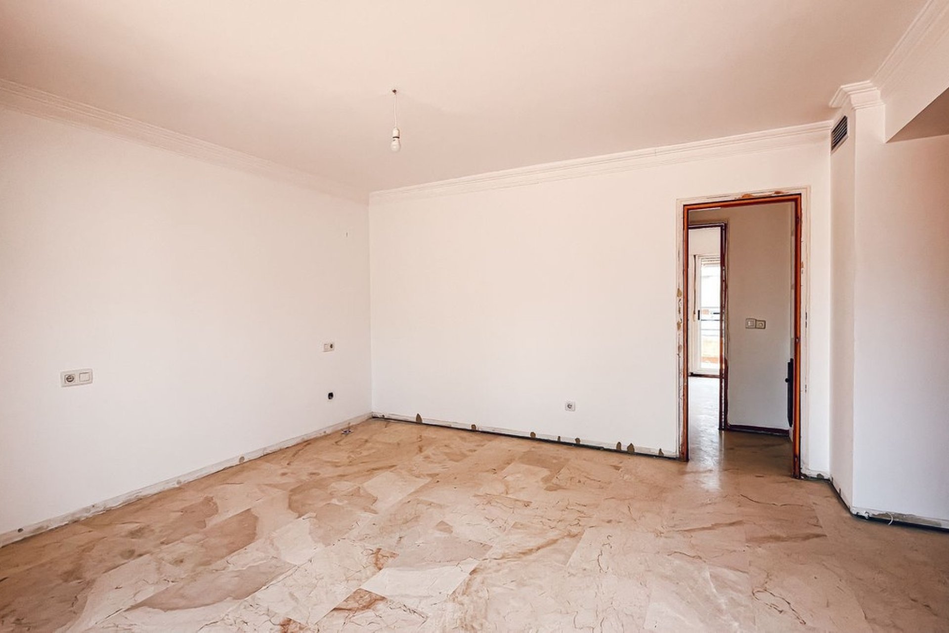 Resale - apartment - Marbella - Guadalmina Alta