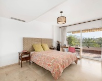 Resale - apartment - Marbella - Guadalmina Alta