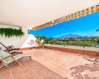 Resale - apartment - Marbella - Guadalmina Alta