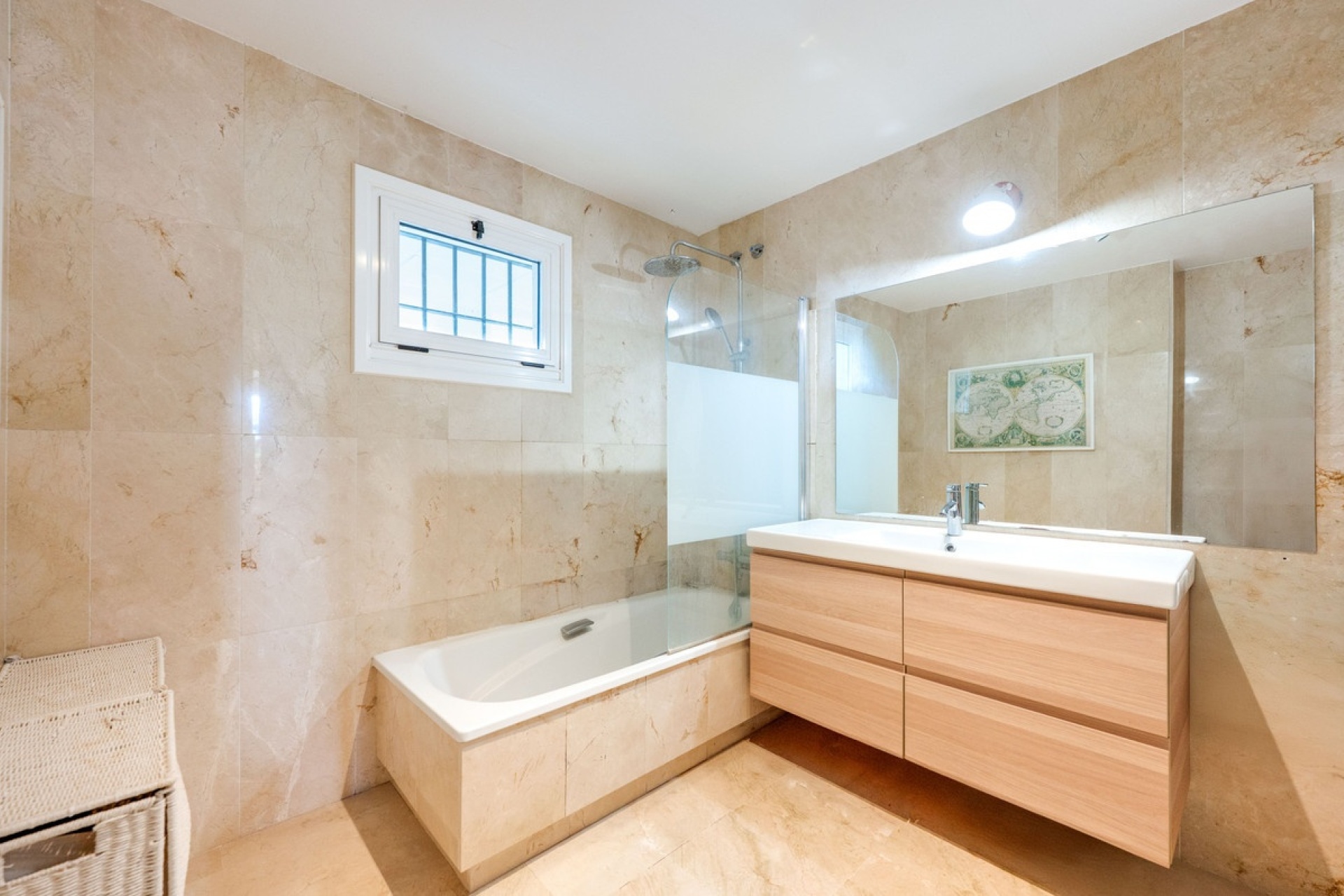 Resale - apartment - Marbella - Guadalmina Alta