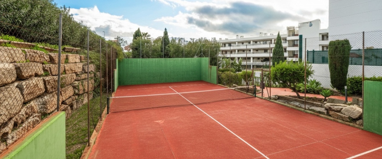 Resale - apartment - Marbella - Guadalmina Alta